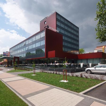 Hotel Park ドボイ エクステリア 写真