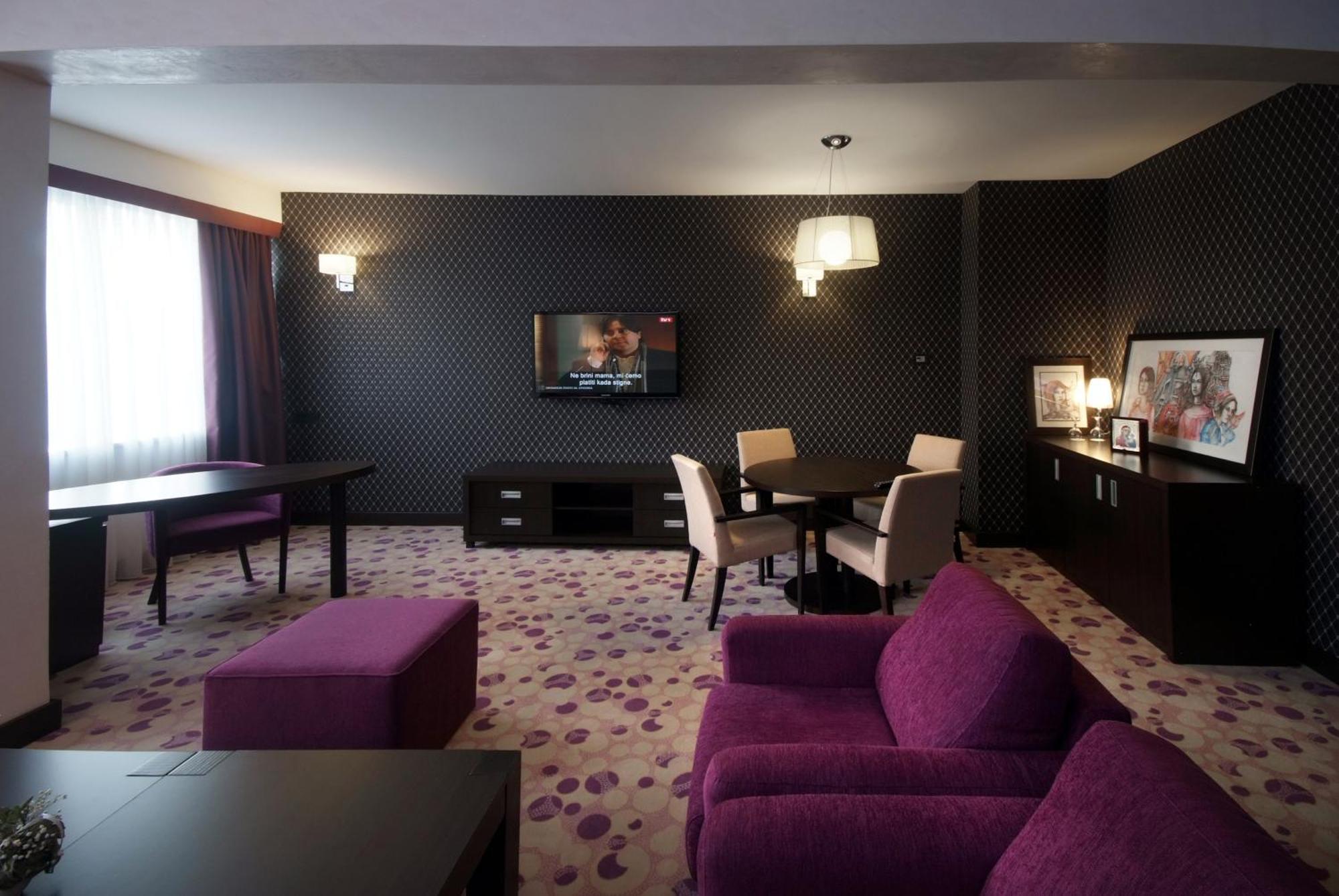 Hotel Park ドボイ エクステリア 写真