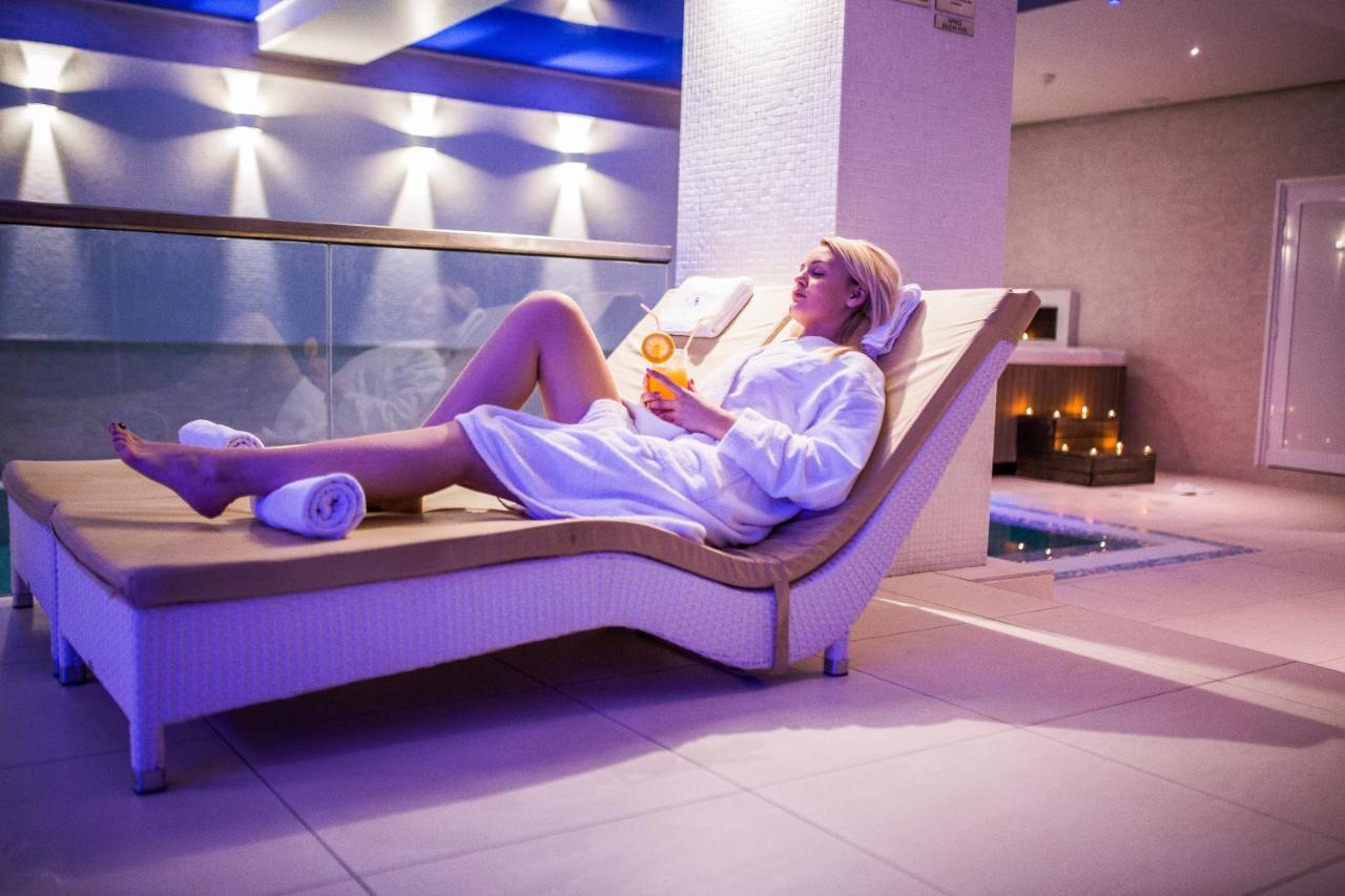 Hotel Park ドボイ エクステリア 写真