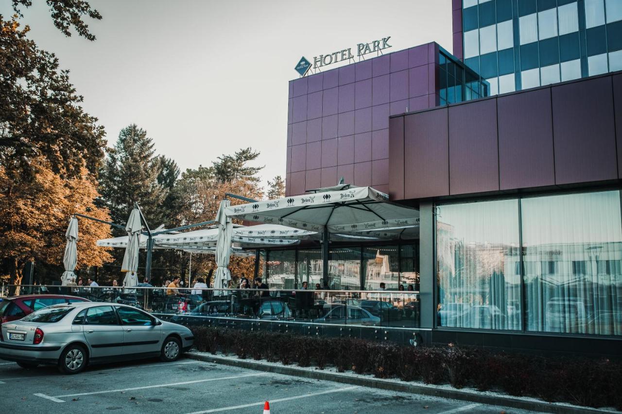 Hotel Park ドボイ エクステリア 写真